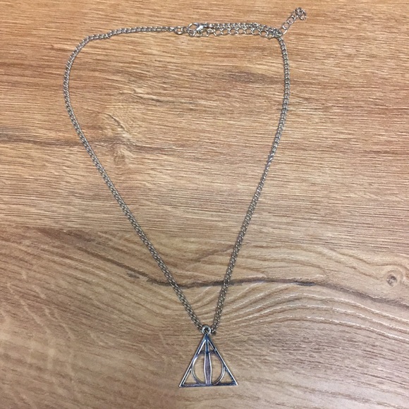 Harry Potter and the Deathly Hallows Necklace - Picture 1 of 1